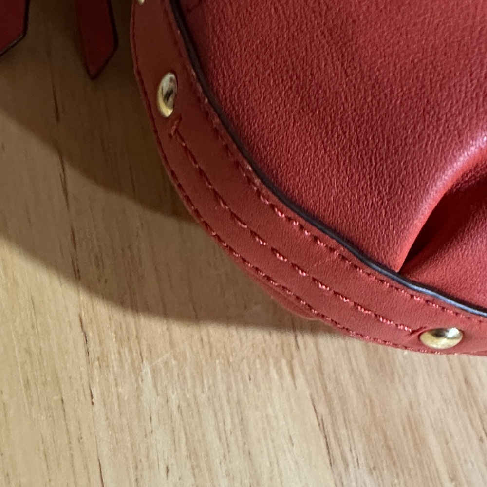 Coach 2013 Signature Red and Cream Shoulder Bag - Picture 4 of 7
